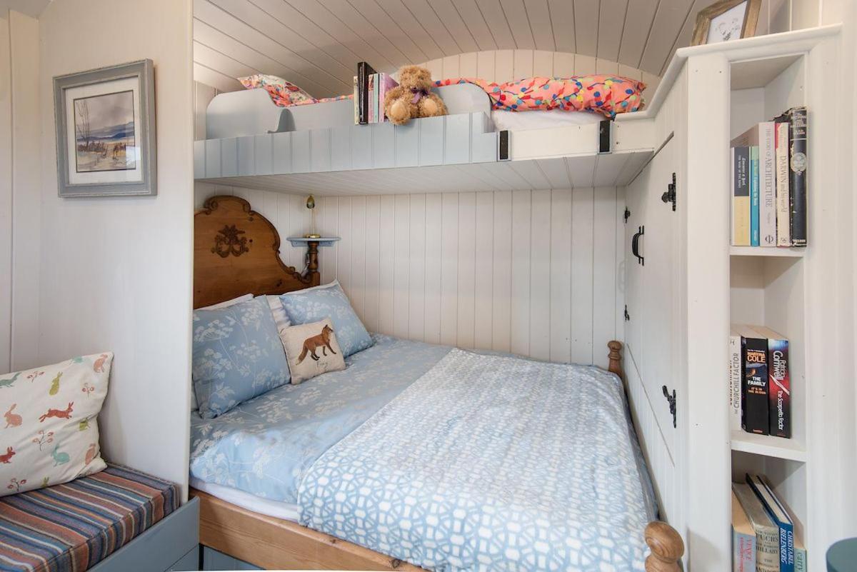 Cow Parsley Shepherd'S Hut Berwick Upon Tweed Eksteriør bilde
